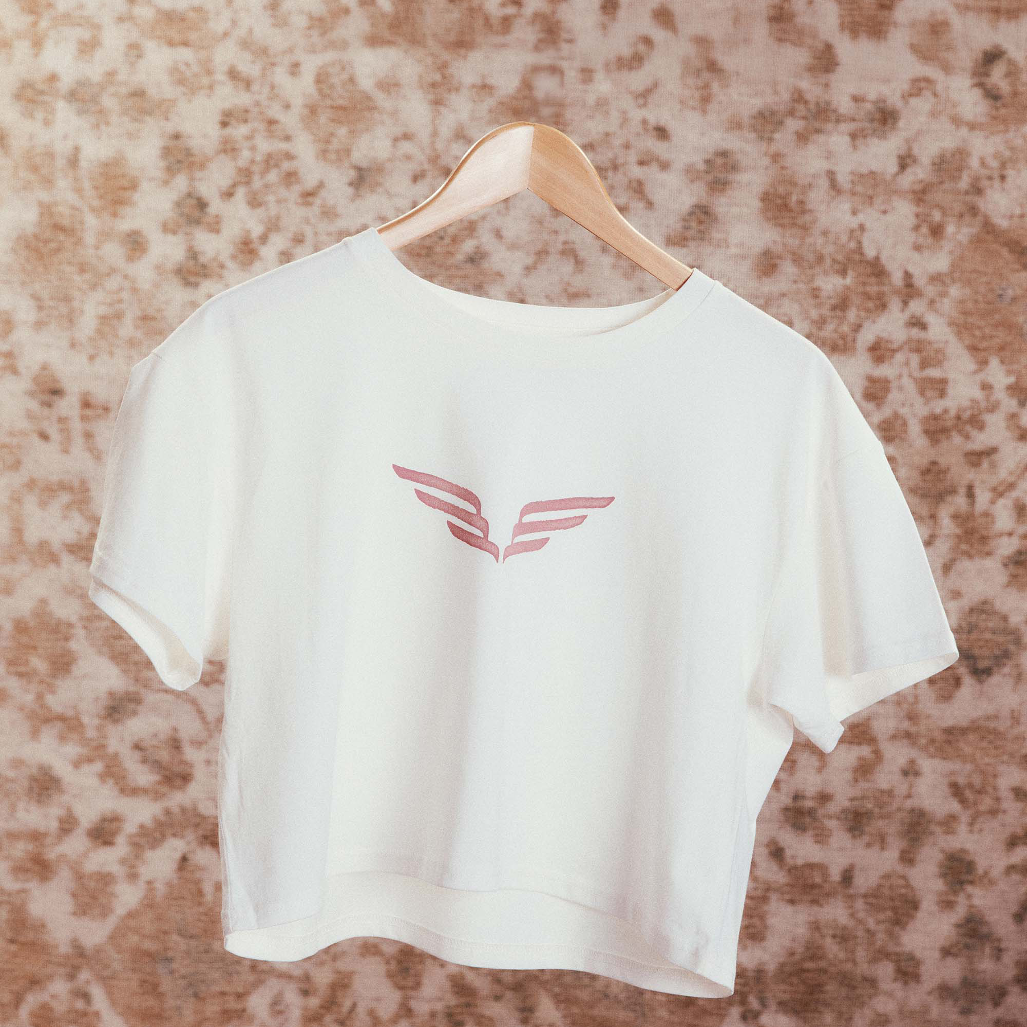 Off-White Wings Pegasus Cropped T-Shirt Lifestyle 1